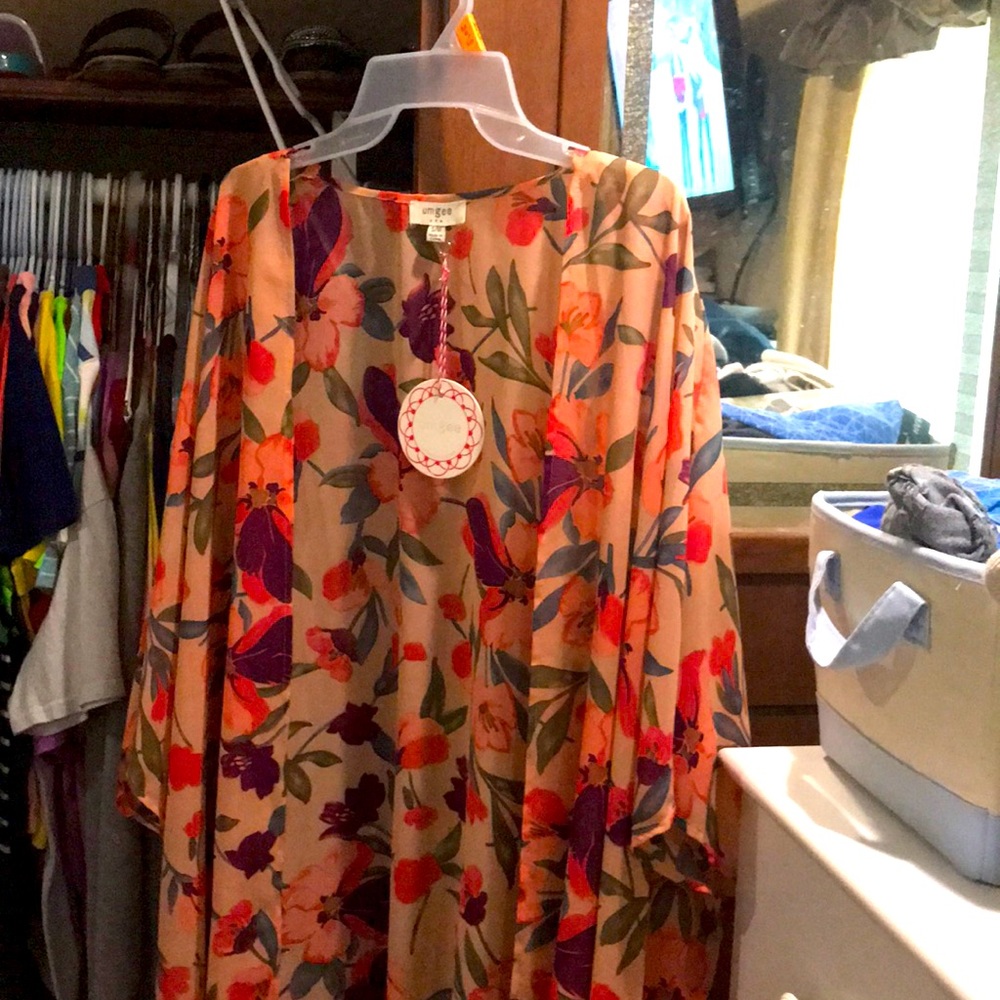 Umgee floral kimono